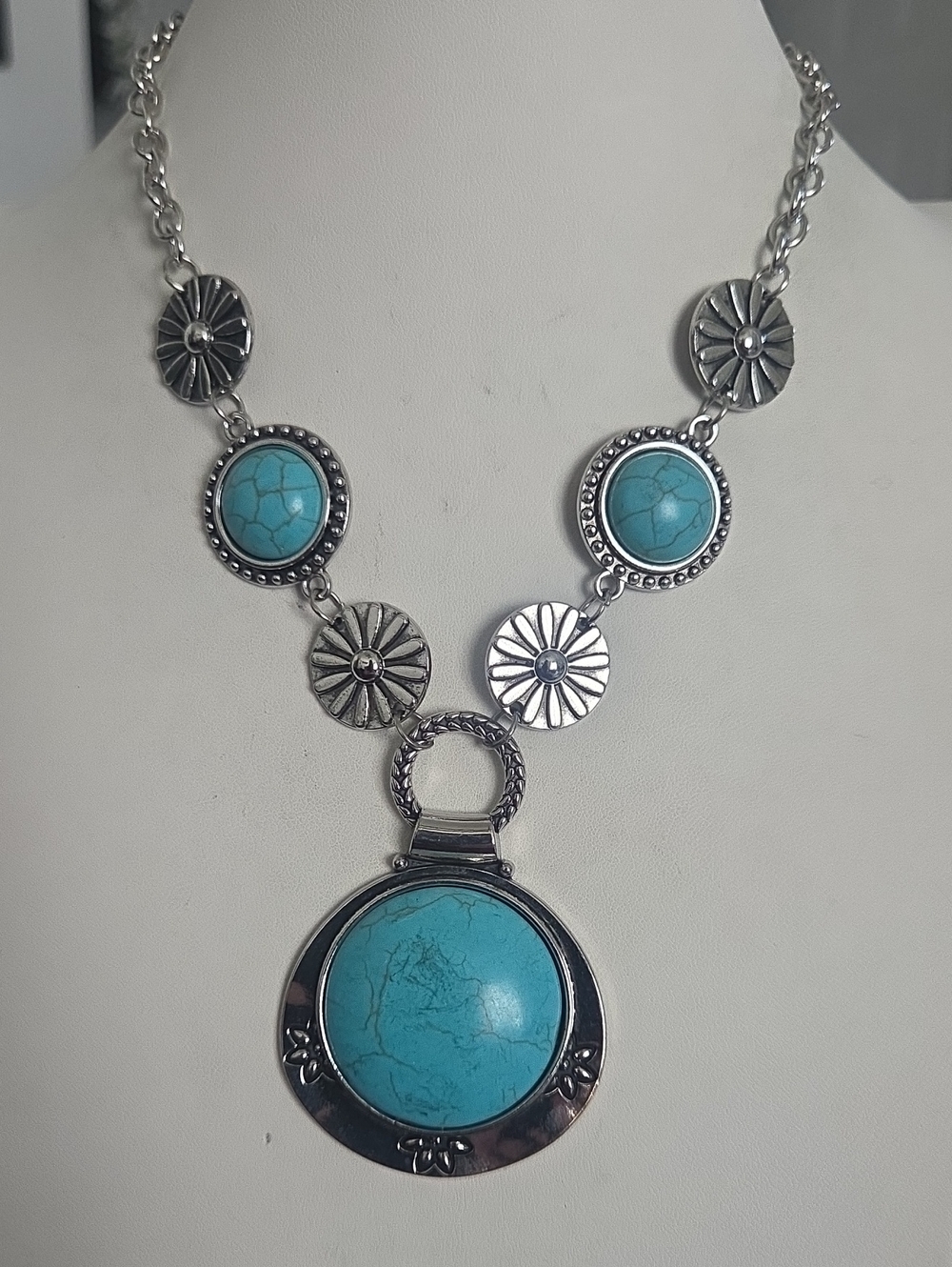 Paparazzi Saguaro Garden Blue Necklace NWT